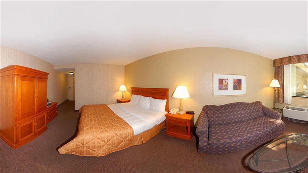 Gateway Hotel Dallas Park Central מראה חיצוני תמונה