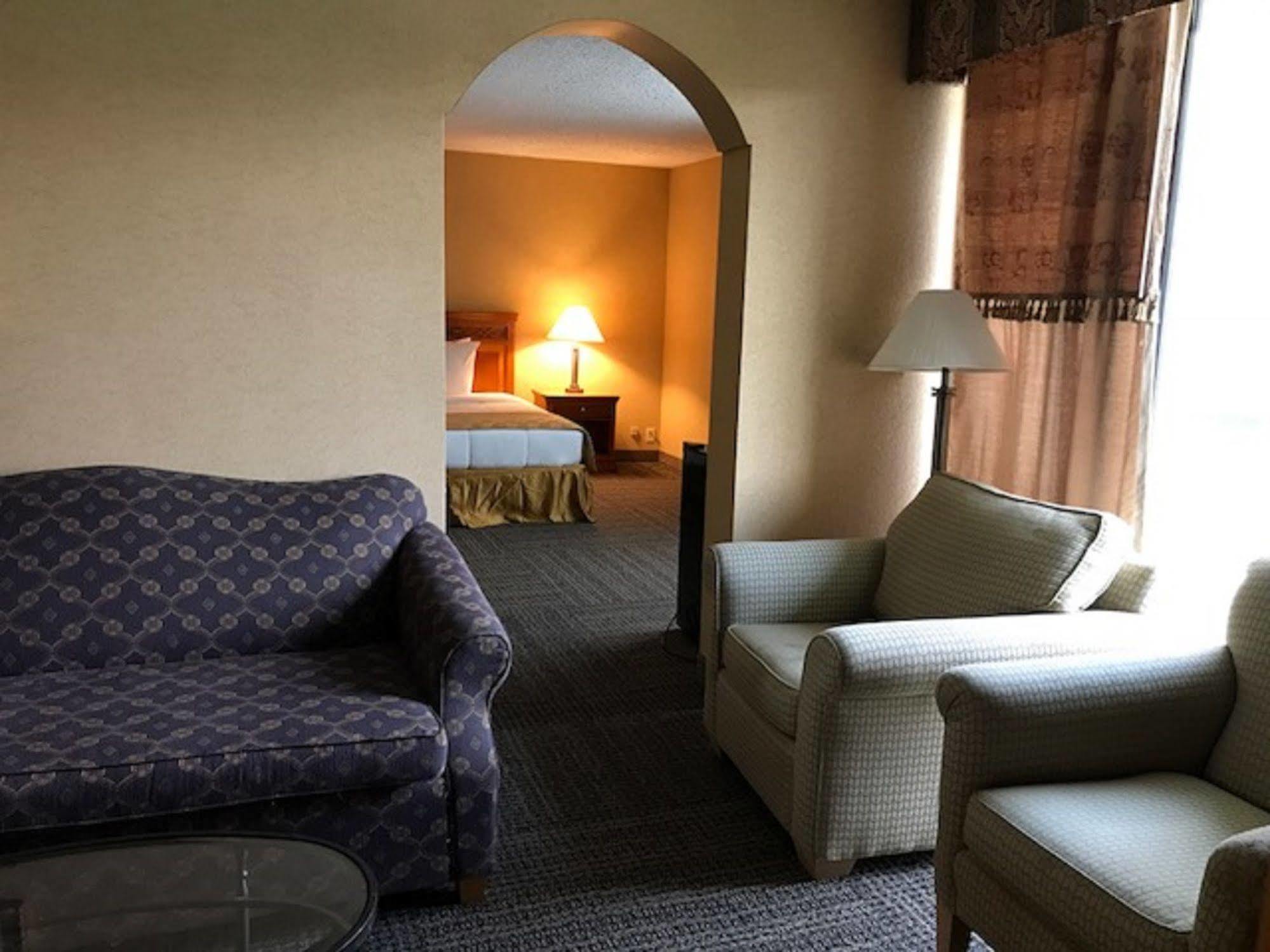 Gateway Hotel Dallas Park Central מראה חיצוני תמונה